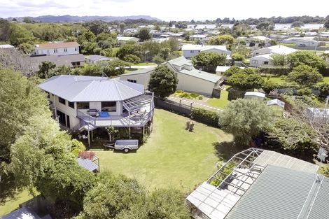 Photo of property in 21 Athenree Road, Athenree, Katikati, 3177