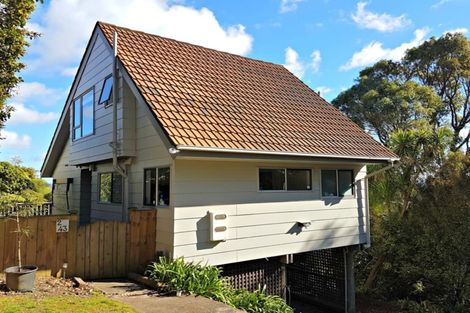 Photo of property in 2/43 Brigantine Drive, Beach Haven, Auckland, 0626