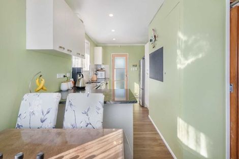 Photo of property in 99 Cargill Street, Papakura, 2110