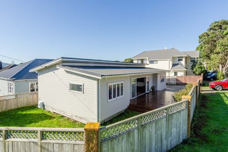 Photo of property in 18 Sim Street, Johnsonville, Wellington, 6037