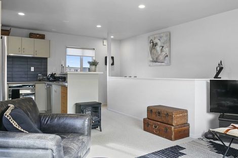 Photo of property in 9/208 Lake Terrace, Hilltop, Taupo, 3330