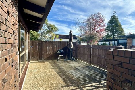 Photo of property in 4/135 Parrs Cross Road, Glen Eden, Auckland, 0612