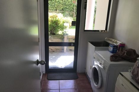 Photo of property in 2 Horizon Way, West Harbour, Auckland, 0618