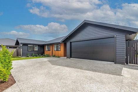 Photo of property in 57 Freedom Drive, Kelvin Grove, Palmerston North, 4414
