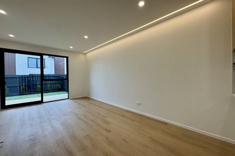 Photo of property in 4/131 Lancaster Road, Beach Haven, Auckland, 0626