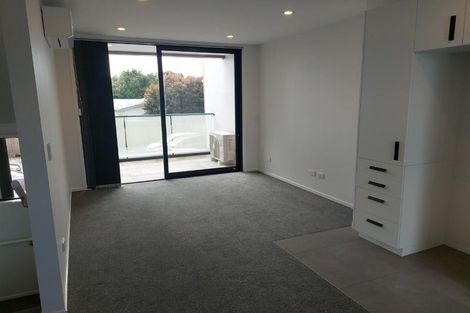 Photo of property in 1/2 Walsall Street, Avondale, Auckland, 1026