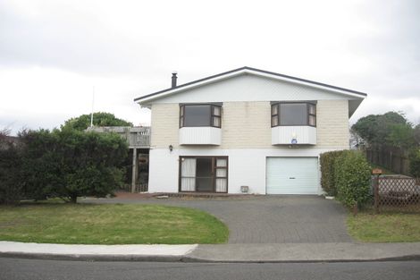 Photo of property in 24 Anaru Street, Raumati Beach, Paraparaumu, 5032
