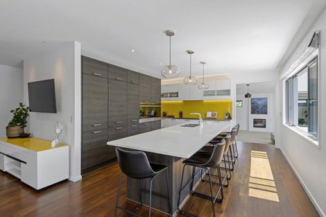 Photo of property in 10 Horseshoe Lake Road, Burwood, Christchurch, 8061