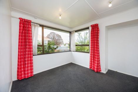 Photo of property in 103 Clyde Crescent, Roslyn, Palmerston North, 4414