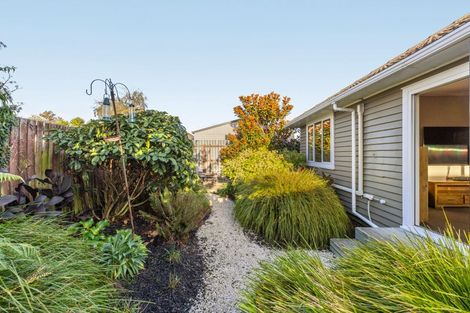 Photo of property in 302b Wainoni Road, Avondale, Christchurch, 8061