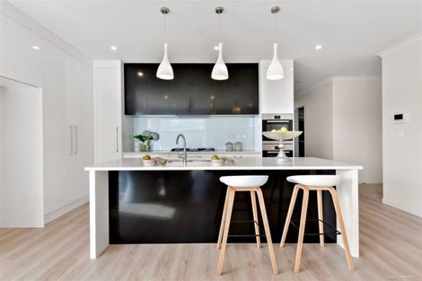 Photo of property in 27 Maka Terrace, Orewa, 0931