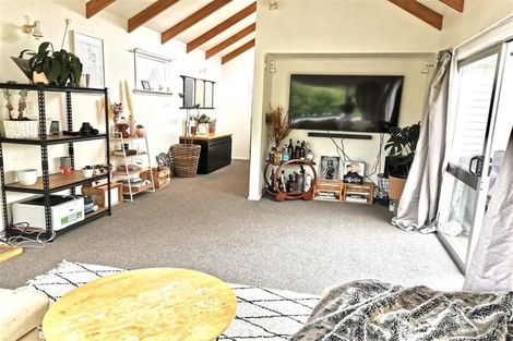 Photo of property in 81e Huatoki Street, Vogeltown, New Plymouth, 4310