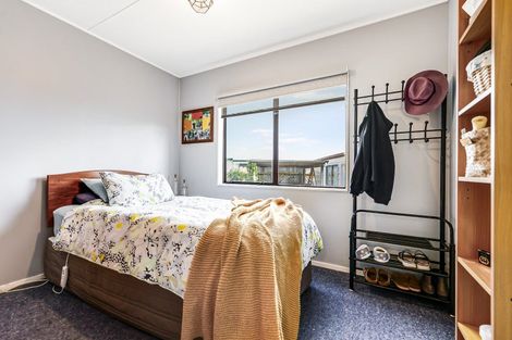 Photo of property in 9 Pringle Place, Nawton, Hamilton, 3200