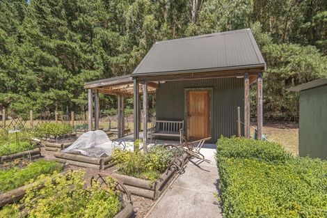 Photo of property in 1499 Tram Road, Swannanoa, Rangiora, 7475
