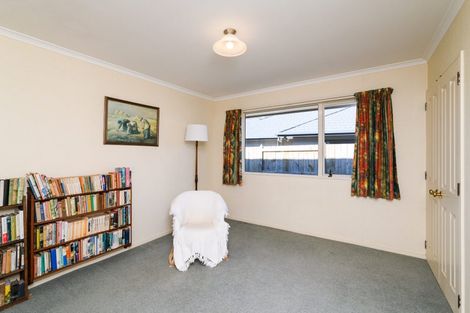 Photo of property in 34 Washington Parade, Milson, Palmerston North, 4414