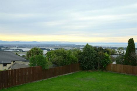 Photo of property in 3 Drayton Drive, Mount Pleasant, Christchurch, 8081