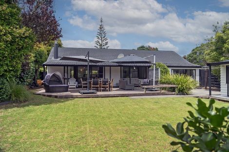 Photo of property in 17 Lowe Park Lane, Pauanui, Hikuai, 3579