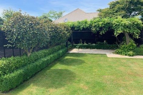 Photo of property in 58 Searells Road, Strowan, Christchurch, 8052