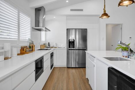 Photo of property in 121 Hamlet Street, Stratford, 4332