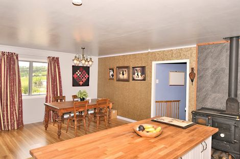 Photo of property in 306 Oneriri Road, Kaiwaka, 0573