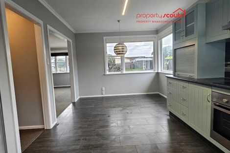 Photo of property in 8 Rimu Street, Waikanae, 5036