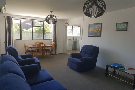 Photo of property in 422 Memorial Avenue, Burnside, Christchurch, 8053