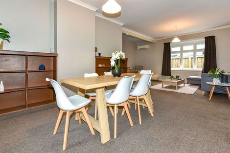 Photo of property in 52 Bowhill Road, New Brighton, Christchurch, 8083