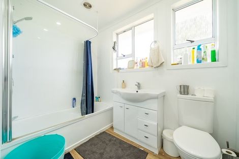 Photo of property in 12 Mexted Crescent, Ranui, Porirua, 5024