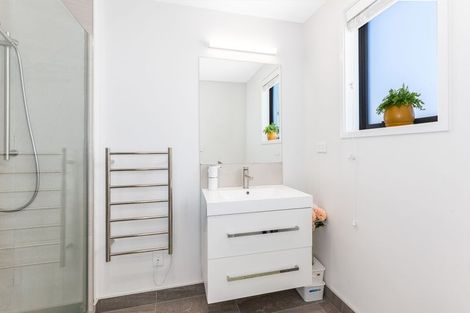 Photo of property in 25 Holystone Road, Whitby, Porirua, 5024