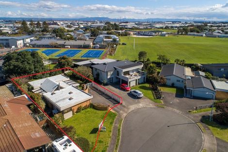 Photo of property in 37 Waitui Grove, Mount Maunganui, 3116