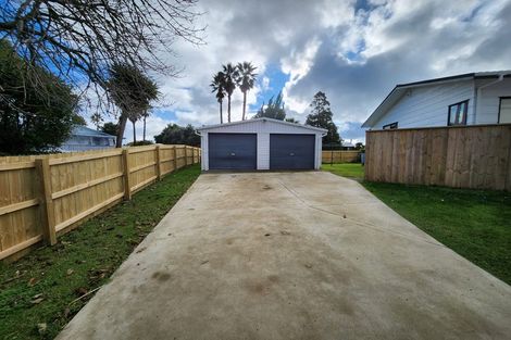 Photo of property in 7a Litchfield Place, Clarks Beach, 2122