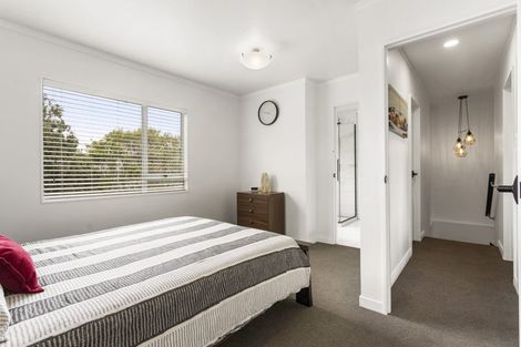 Photo of property in 1/351 West Coast Road, Glen Eden, Auckland, 0602