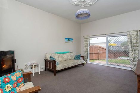 Photo of property in 35 Dampier Street, Woolston, Christchurch, 8023