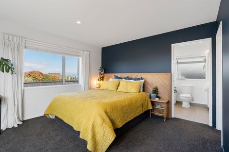 Photo of property in 76 Huka Heights Drive, Rangatira Park, Taupo, 3330