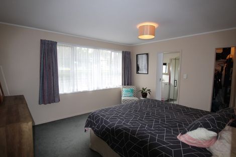 Photo of property in 1 Urban Grove, Ranui, Auckland, 0612