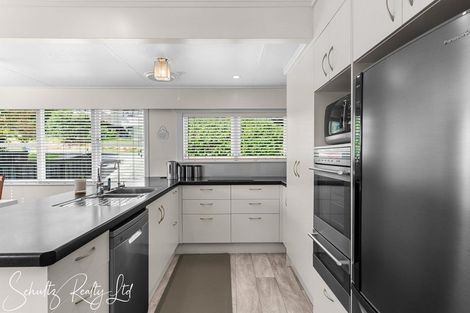 Photo of property in 25 Whaka Street, Maungaturoto, 0520