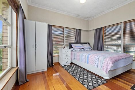 Photo of property in 43 Cambridge Road, Hillcrest, Hamilton, 3216