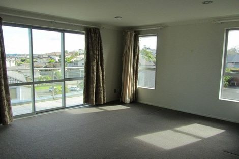 Photo of property in 27 Kilkelly Avenue, Pinehill, Auckland, 0632