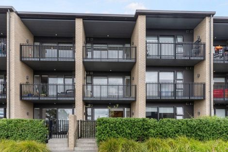 Photo of property in 203/38d Fraser Avenue, Northcote, Auckland, 0627