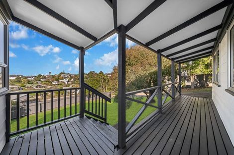 Photo of property in 52 Keegan Drive, Massey, Auckland, 0614