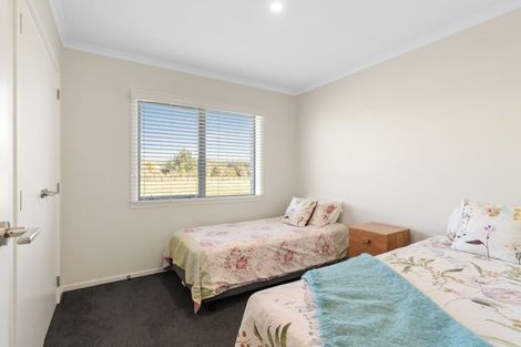 Photo of property in 14 Kanuka Drive, Waitarere, Levin, 5510