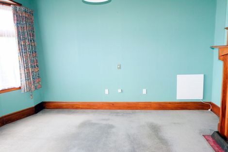 Photo of property in 74 Wharfe Street, South Hill, Oamaru, 9400