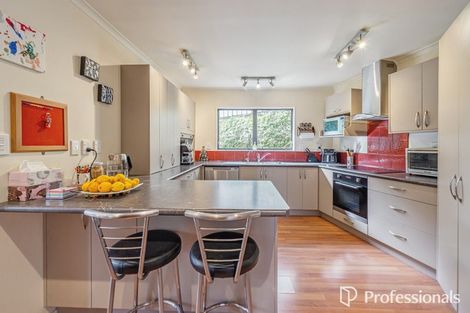 Photo of property in 15c Glen Road, Stokes Valley, Lower Hutt, 5019