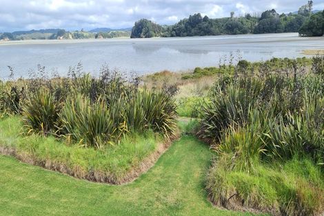 Photo of property in 120 Harbour Road, Ohope, 3121