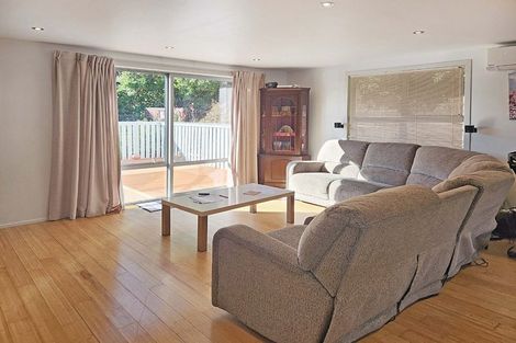 Photo of property in 8 Otonga Heights, Maungaraki, Lower Hutt, 5010