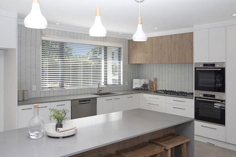 Photo of property in 16 Makora Street, Fendalton, Christchurch, 8041