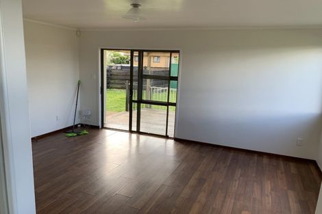 Photo of property in 2/47 Rowandale Avenue, Manurewa, Auckland, 2102