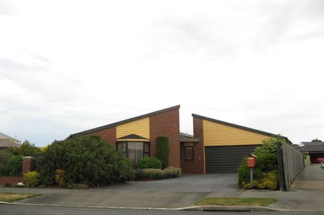Photo of property in 26 Mervyn Drive, Avondale, Christchurch, 8061