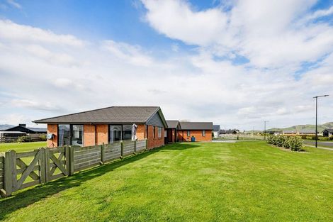 Photo of property in 43 Seachange Drive, Leamington, Cambridge, 3432