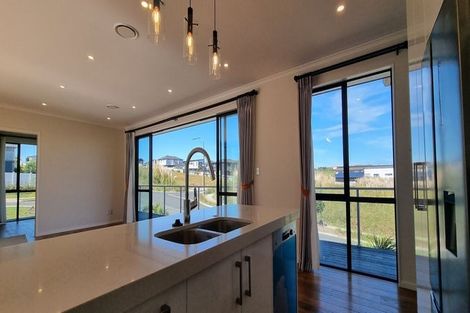 Photo of property in 150 Ninth View Avenue, Beachlands, Auckland, 2018